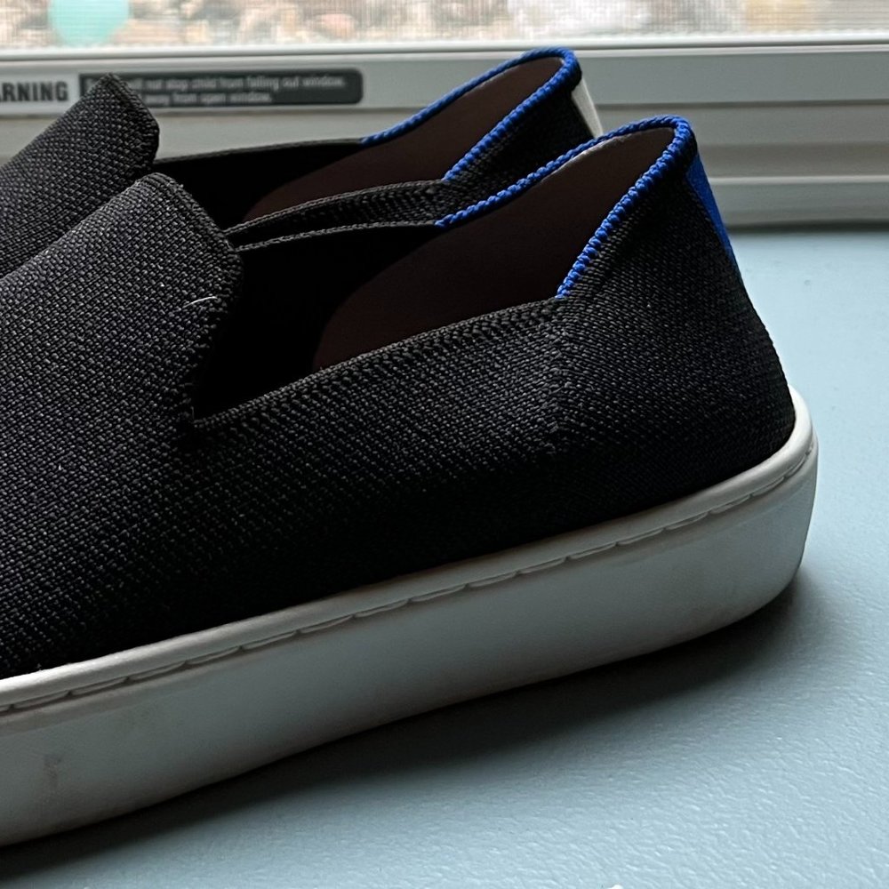 BLACK SHOES ROTHY'S